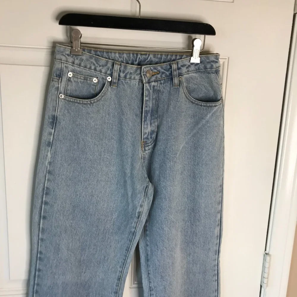 Beige Botany Women's Straight Leg Split Hem Jeans Light Blue ~ Size L (Tall) - Picture 2 of 6